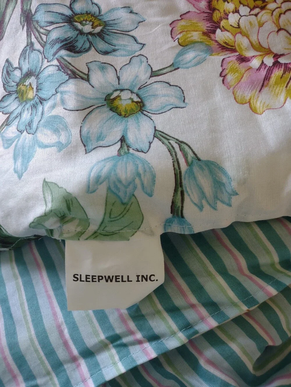 3 Items Set Floral Peonies Comforter + 2 Pillow Cases With Flange